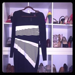 2b BEBE - Medium -Stripes Dress